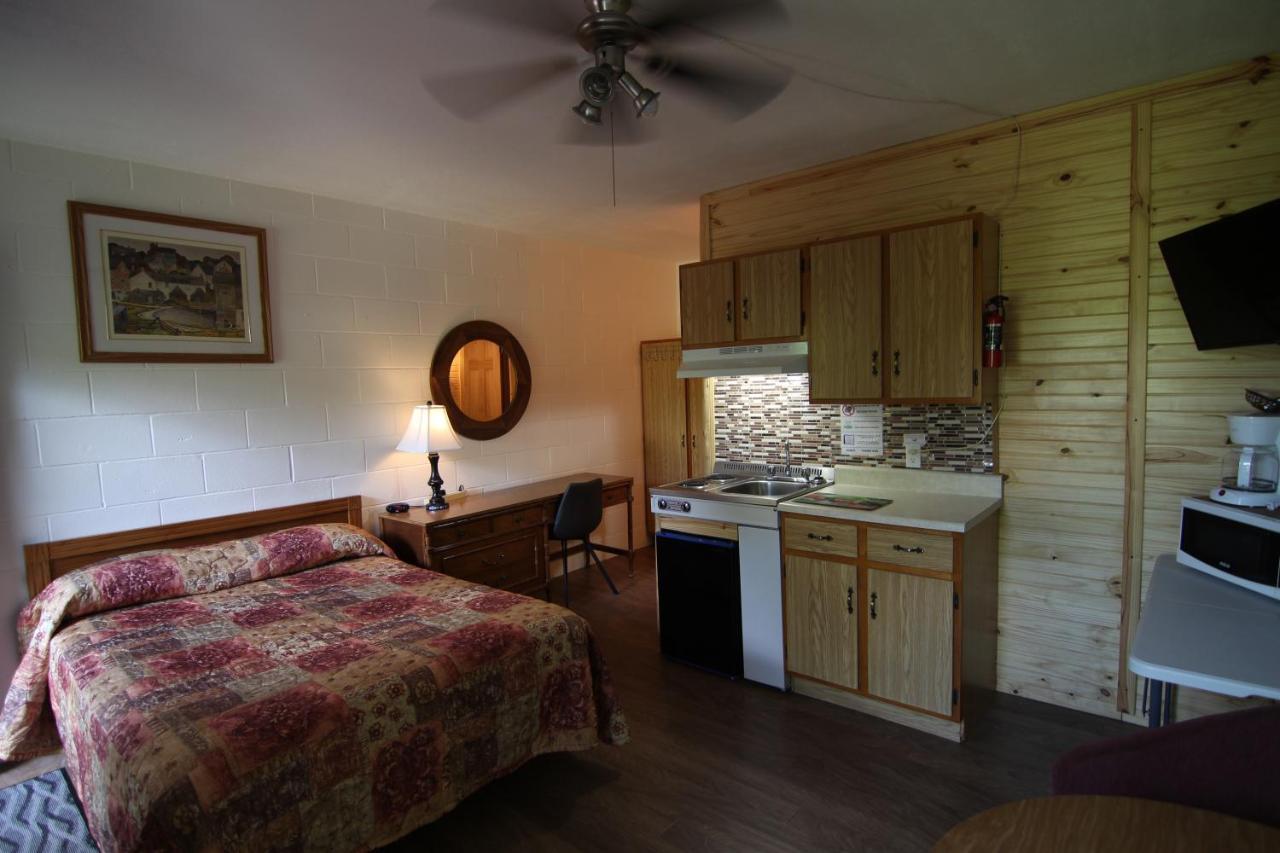 Motel Lennoxville Sherbrooke Buitenkant foto