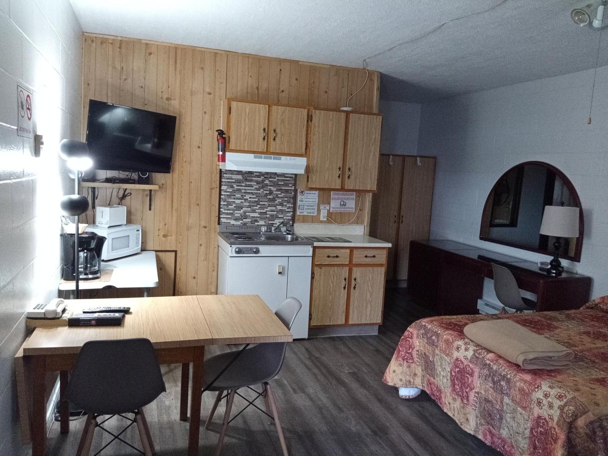 Motel Lennoxville Sherbrooke Buitenkant foto
