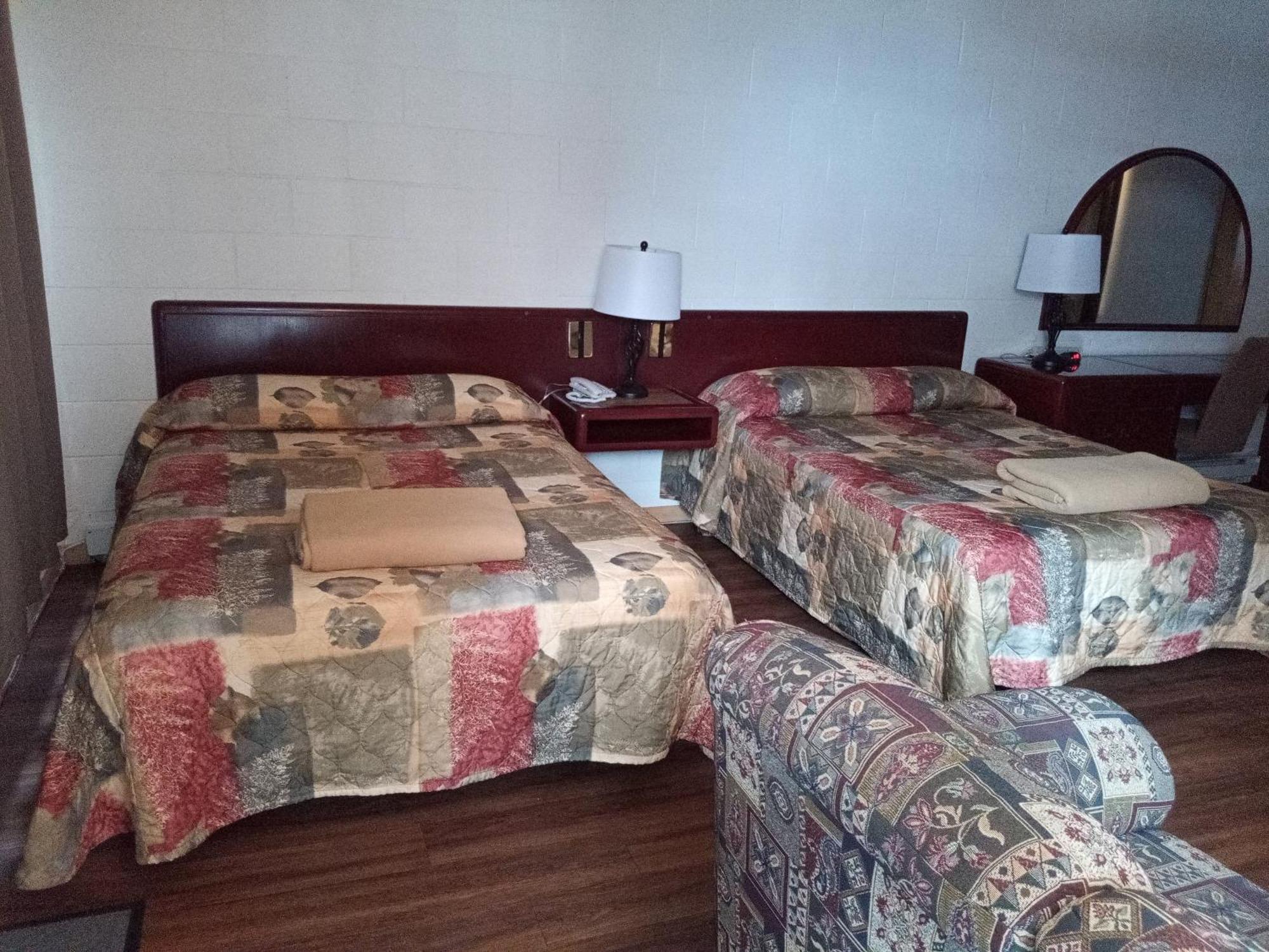 Motel Lennoxville Sherbrooke Buitenkant foto