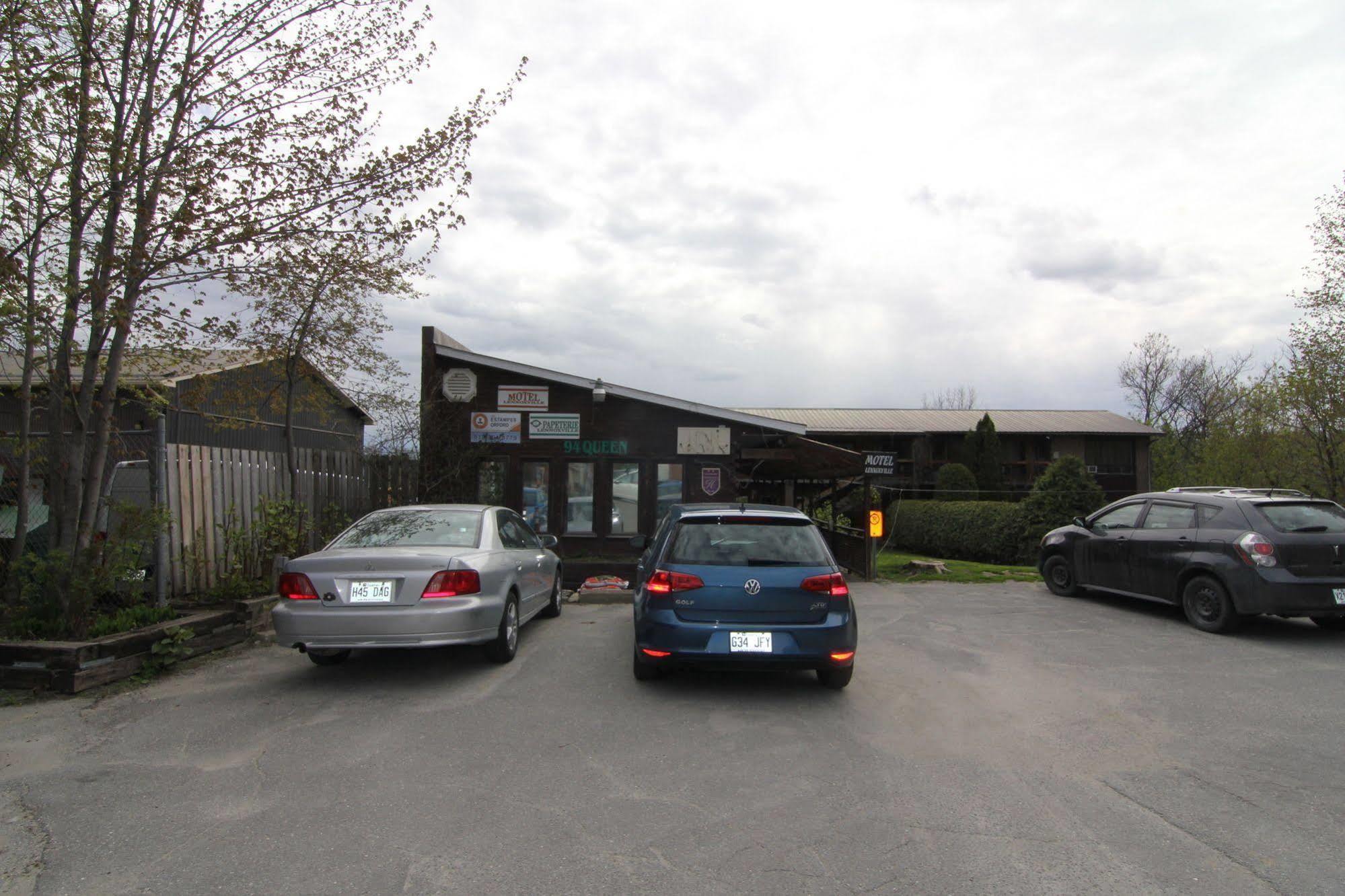 Motel Lennoxville Sherbrooke Buitenkant foto